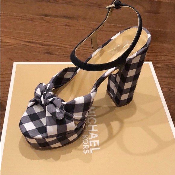 NWT Michael Michael Kors Pippa Platform - Picture 2 of 6